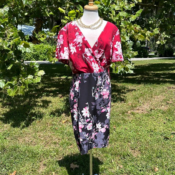 Paper Dolls London US 20 - Picture 1 of 8